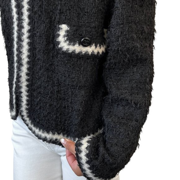 CHANEL Vintage 98A CC Logo Button Tweed Jacket #38 Black White Wool [106482] - Picture 3 of 12